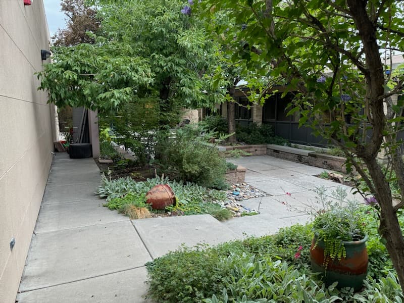 Sculpture Courtyard Corner 2