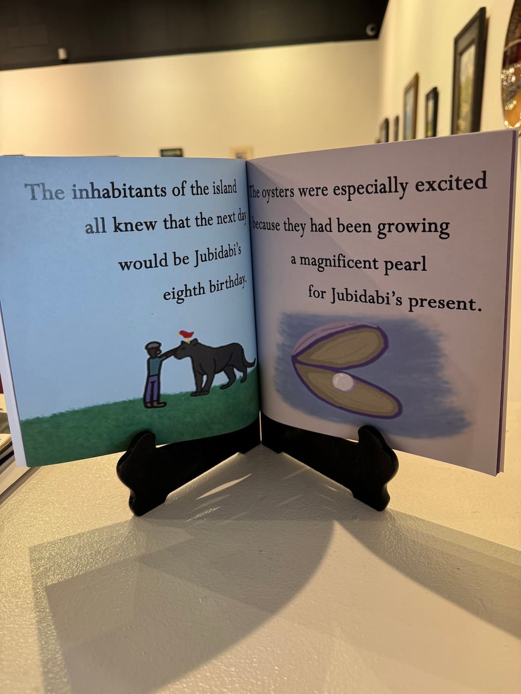 Interior illustration from Jubidabi's Birthday